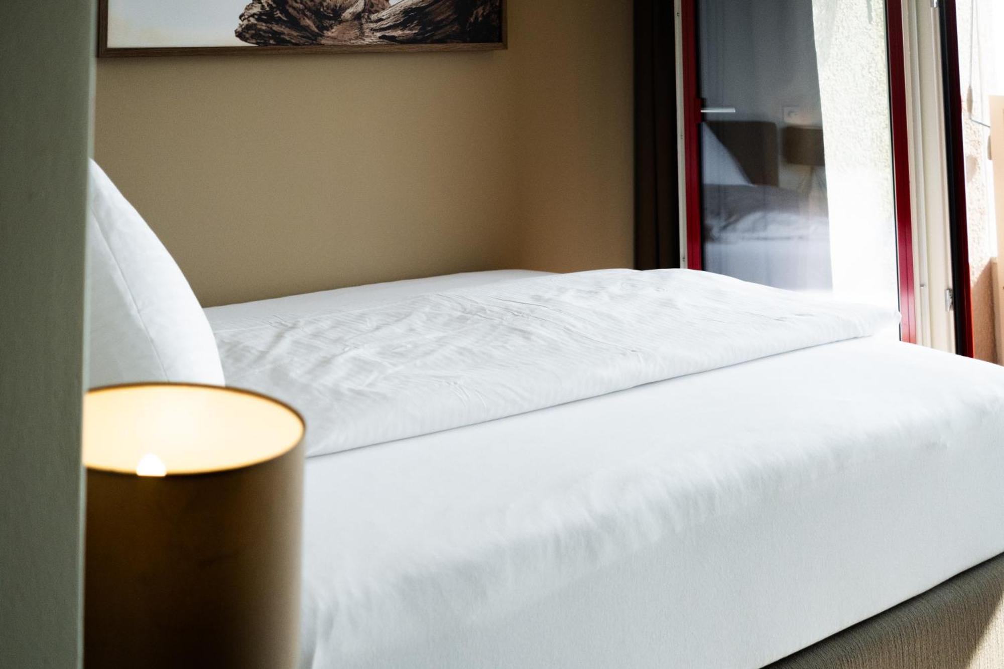 Alpenblick Weggis - Panorama & Alpen Chic Hotel Стая снимка